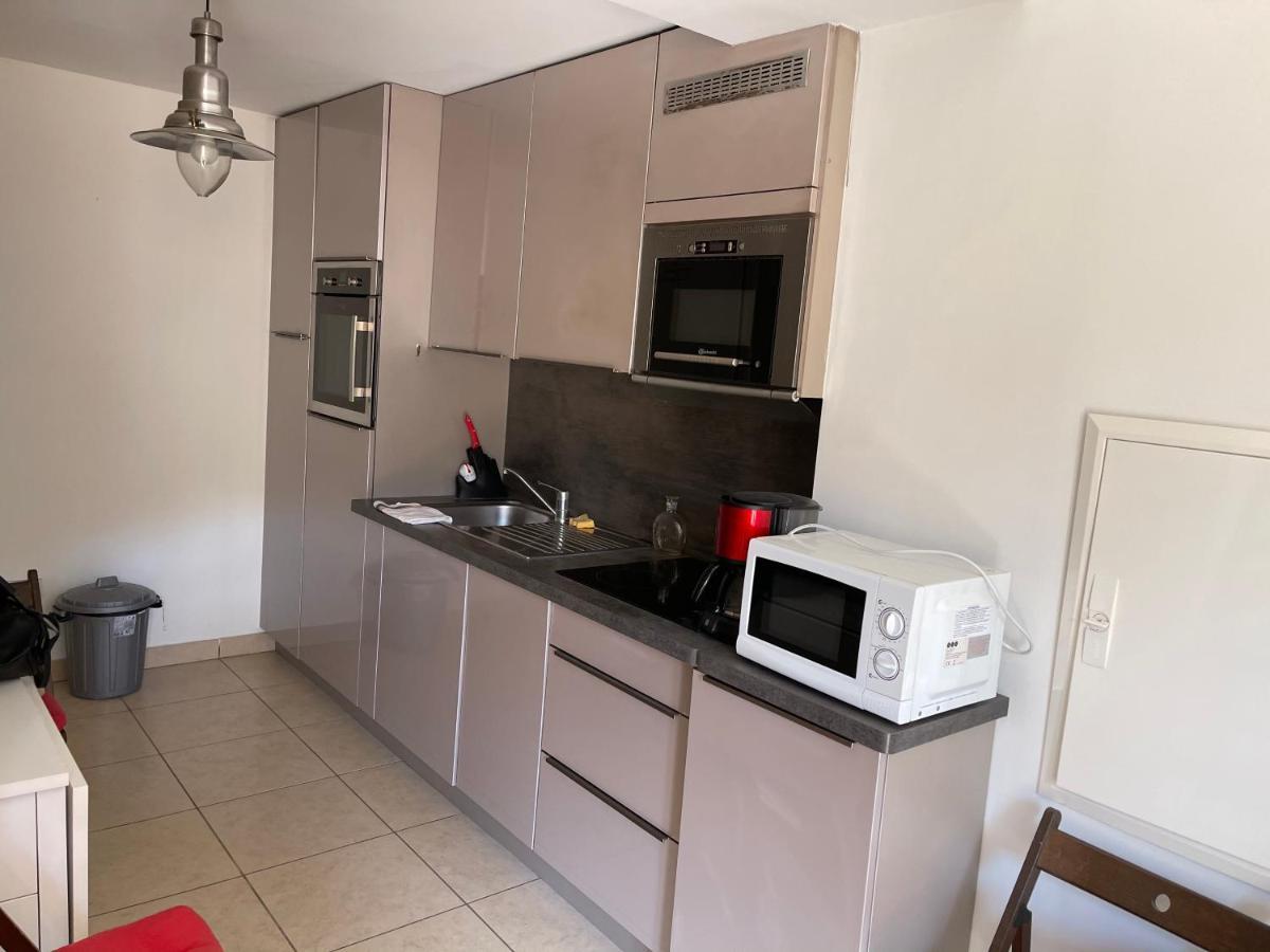 Latitudes 43 Apartment ปอร์เกรอล ภายนอก รูปภาพ